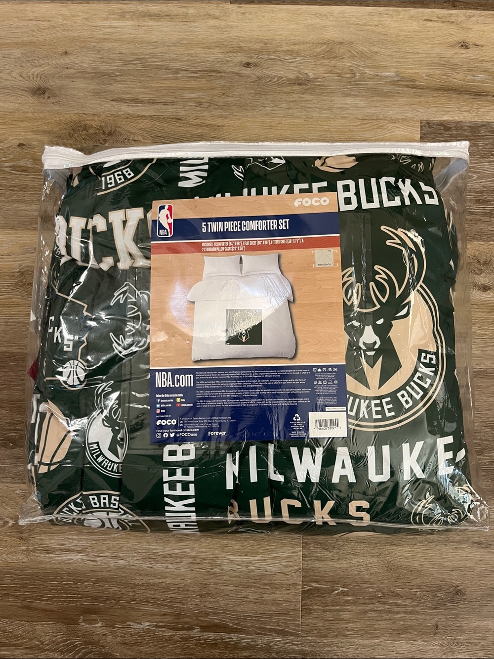 NEW NBA Milwaukee Bucks FOCO 5-Piece Twin Comforter Sheet Set